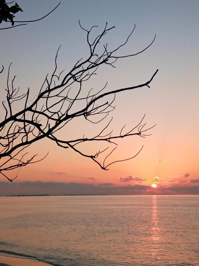 Grand Beach Dhigurah Dhigurah  Exterior photo