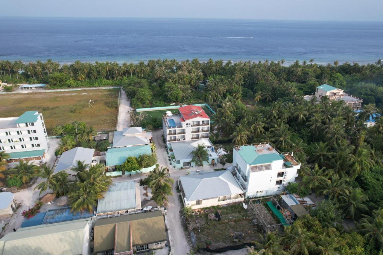 Grand Beach Dhigurah Dhigurah  Exterior photo
