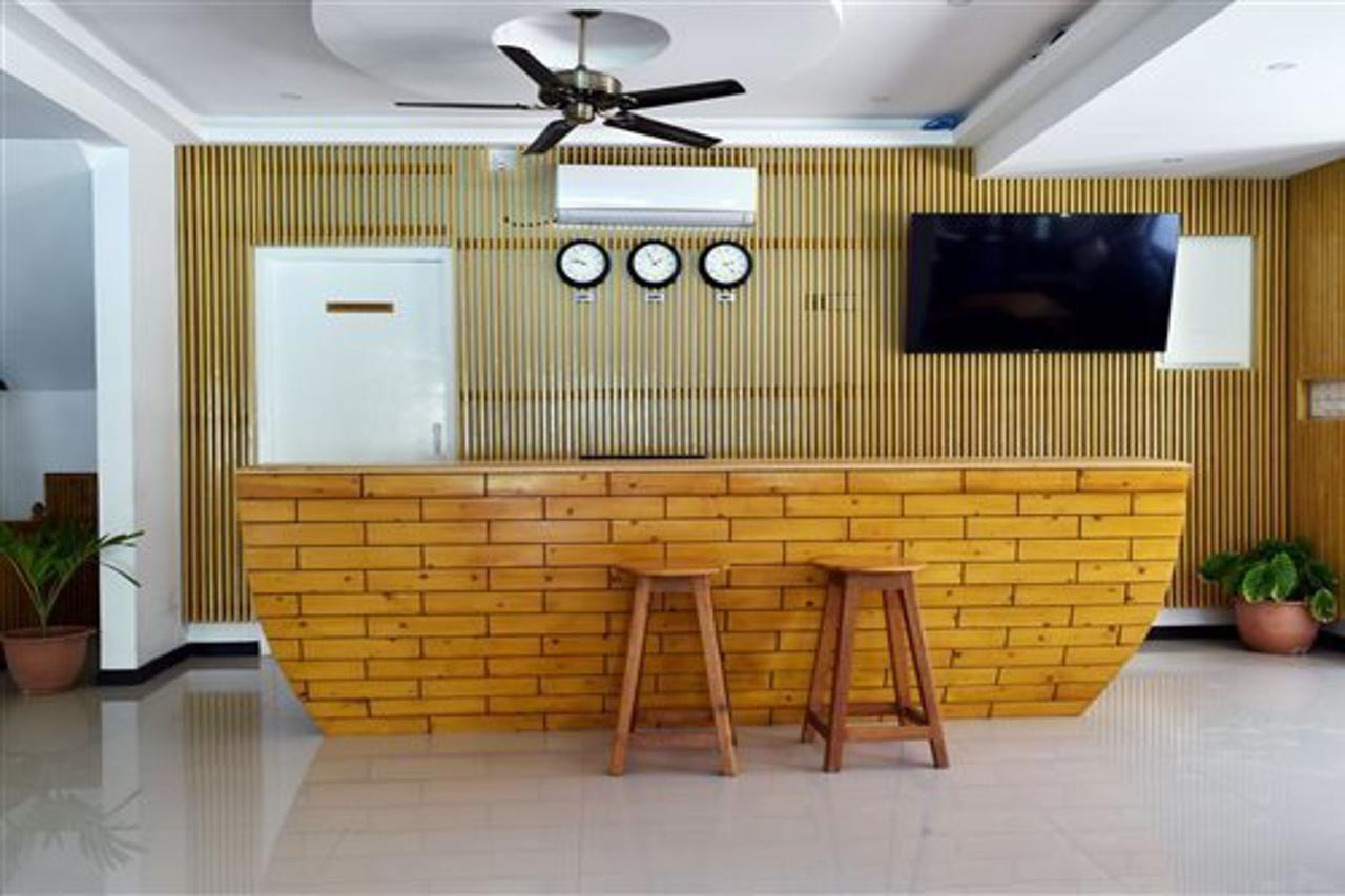 Grand Beach Dhigurah Dhigurah  Exterior photo